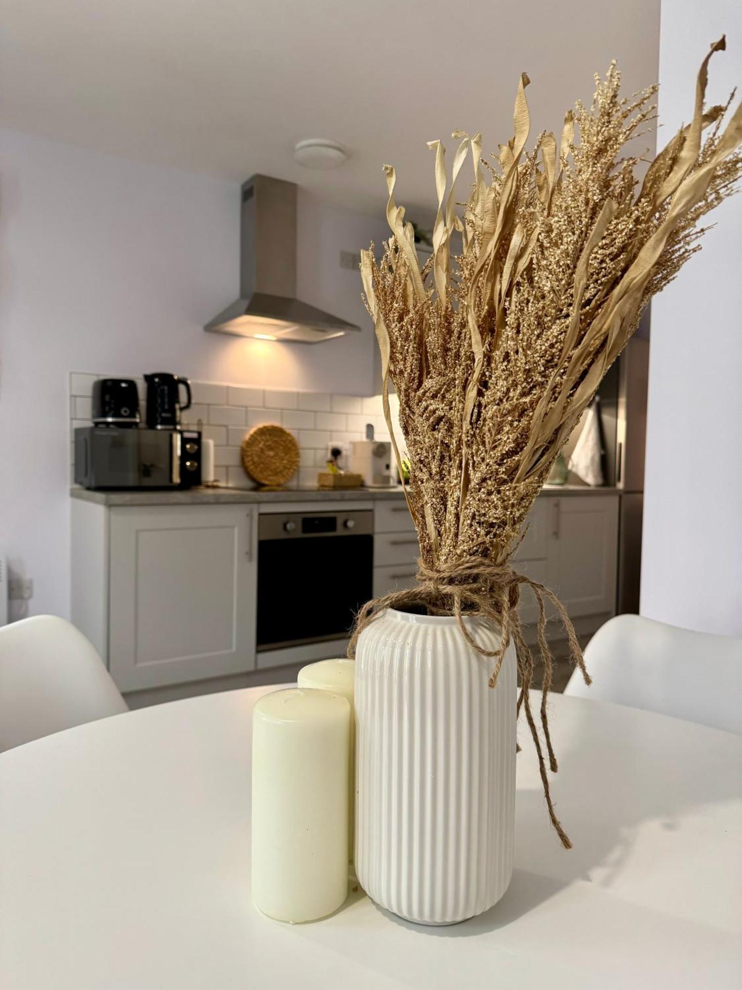 Brand New Flat 5 With Free Parking And Fast Wifi Leilighet York Eksteriør bilde