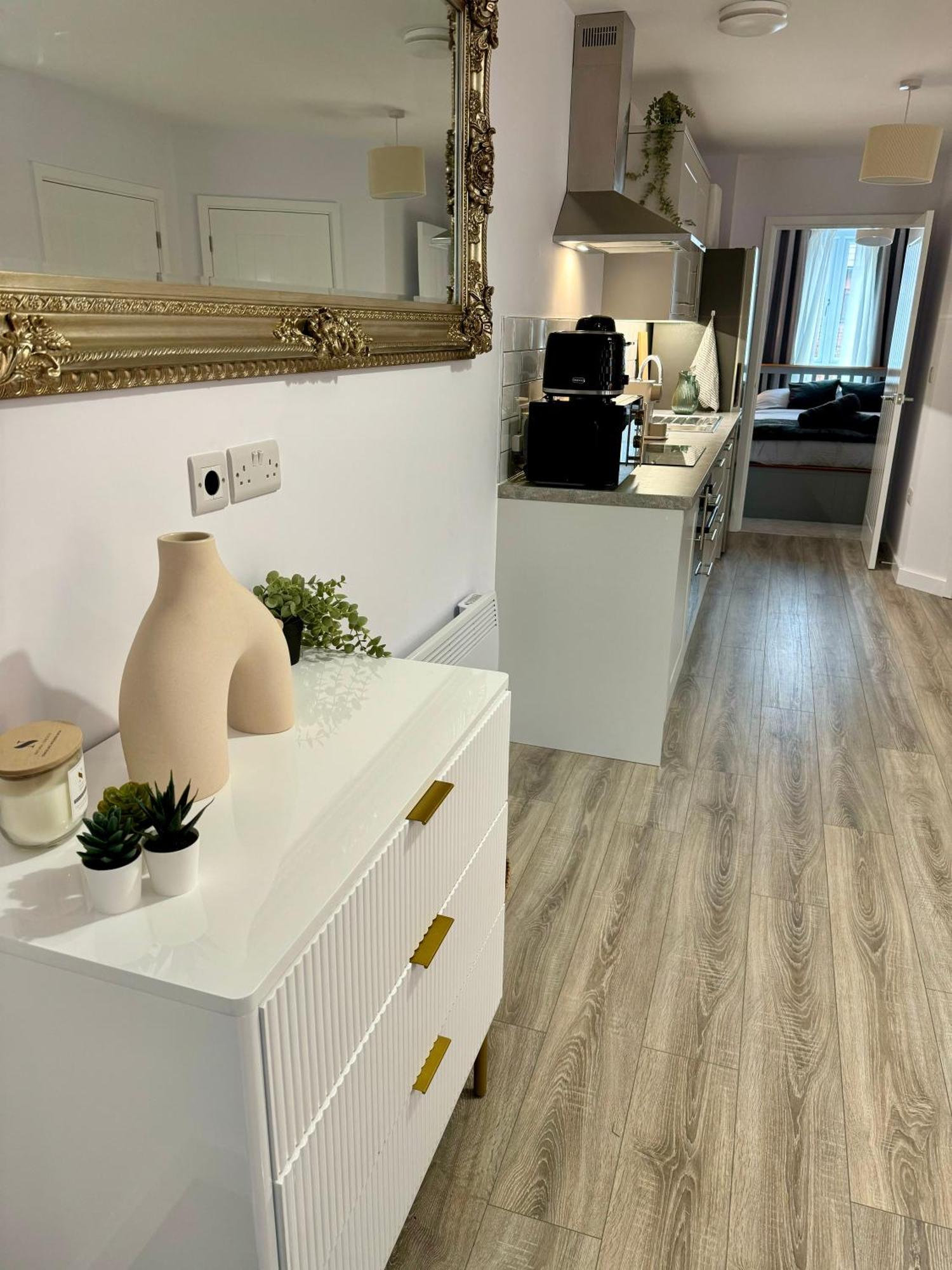 Brand New Flat 5 With Free Parking And Fast Wifi Leilighet York Eksteriør bilde